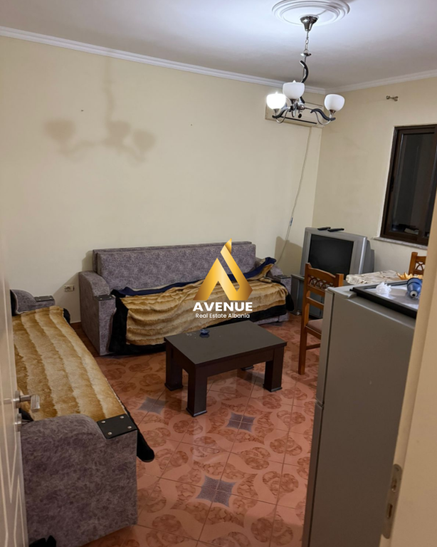 SHITET APARTAMENT 2+1 – LAPRAKË, PRANË KMY, TIRANË