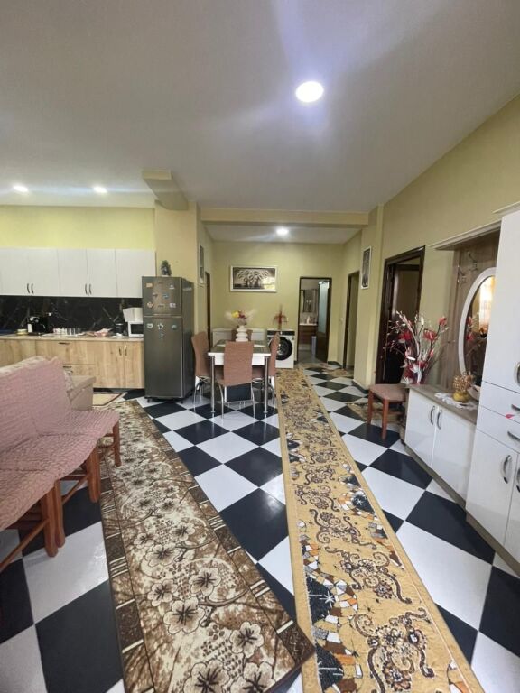 In vendita, Casa Privata 3+1, A Shkozet.