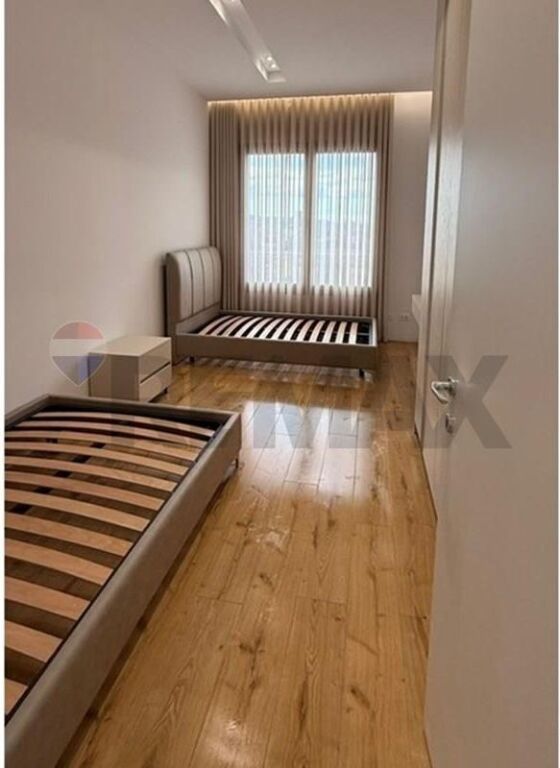 Tower Bridge 4 , for rent