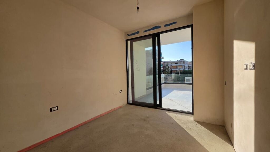 Apartament 1+1 me pamje nga deti dhe verande