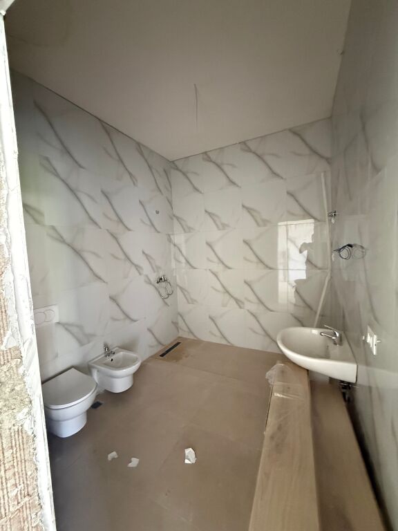 ✨ Apartament 1+1 në shitje tek Ish Fusha e Aviacionit