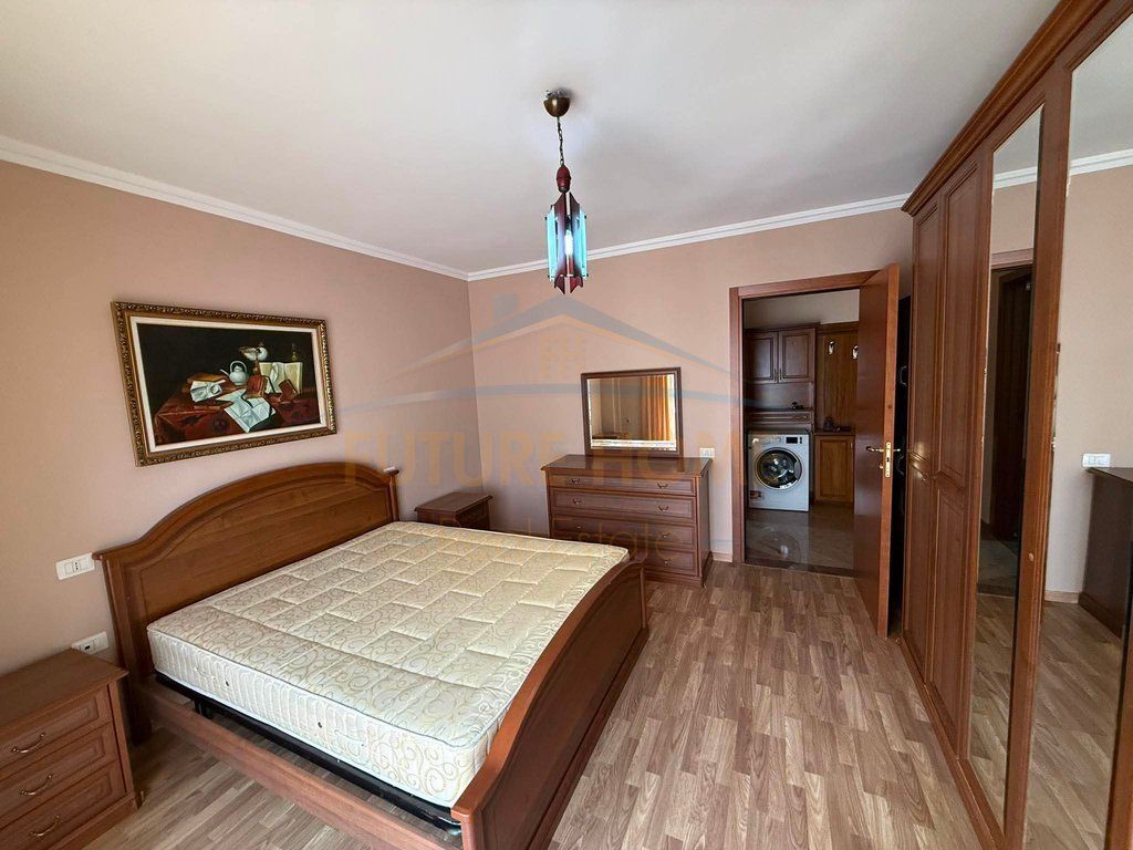 Affitto, Appartamento 1+1, Piazza Willson, Tirana