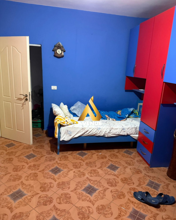 SHITET APARTAMENT 2+1 – LAPRAKË, PRANË KMY, TIRANË