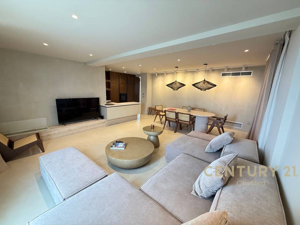 Affittiamo appartamento moderno + posto auto vicino al porto, Durazzo! 1.500 € /Mese Superficie totale 120m2