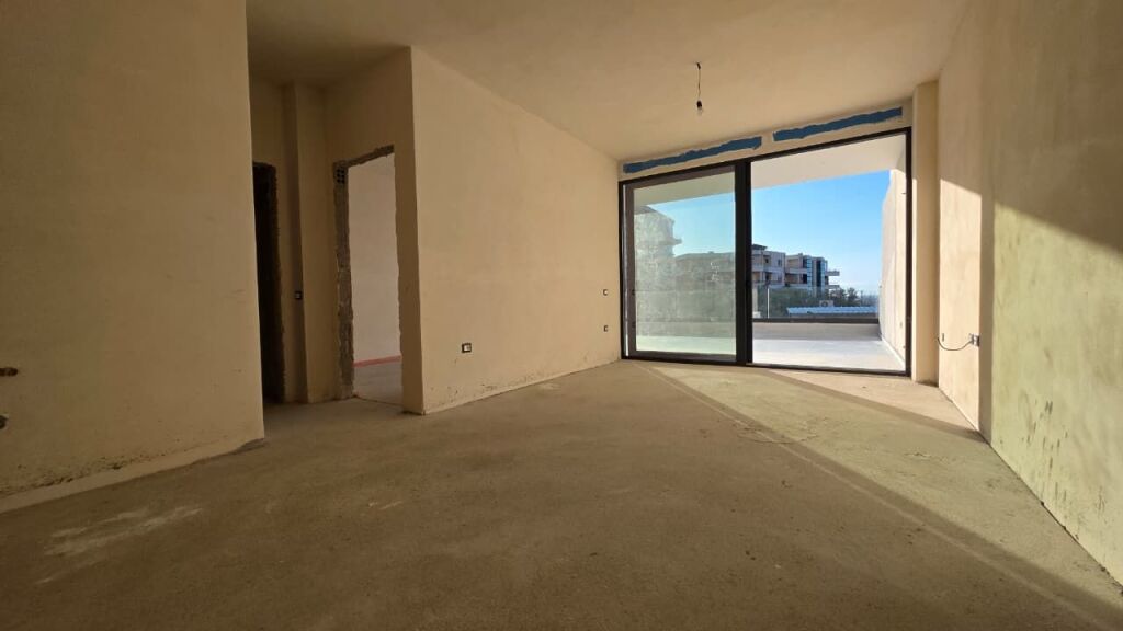 Apartament 1+1 me pamje nga deti dhe verande