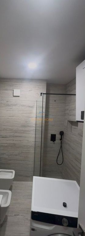 Shitet, Apartament 1+1, rruga Besim Alla, Tiranë.