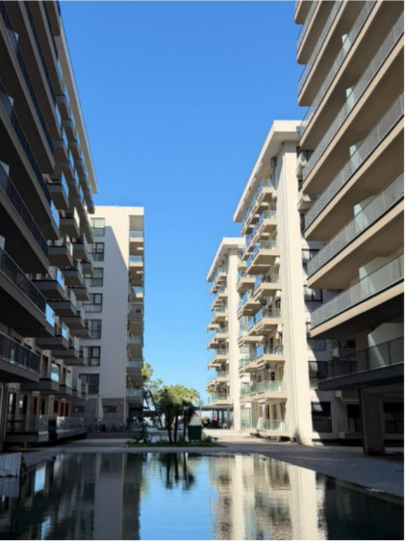‼️ Opportunity – 1100€/m² ‼️  🏡 Apartment 2+1+Laundry at Holiday Inn, Shëngjin