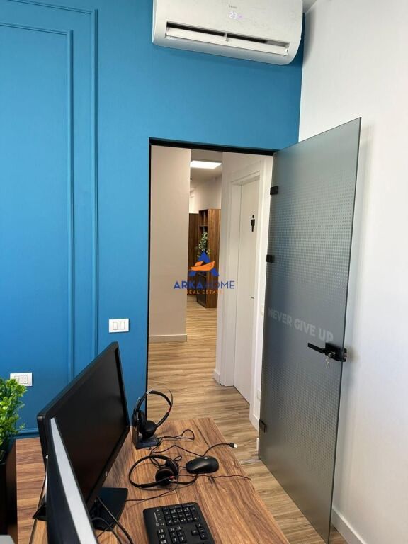 OFFICE SPACE FOR RENT 213M2 "EGLO, ASTIR" 1700 EURO