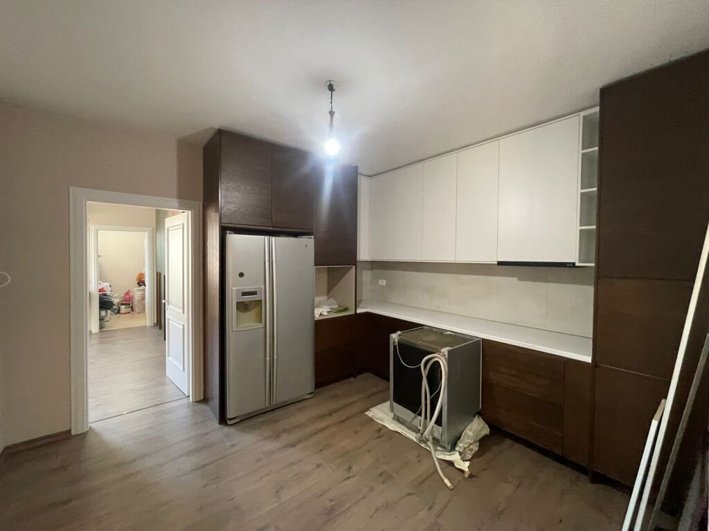 Appartamento 2+1+2 in affitto nel Quartiere 6, vicino alla Pizzeria 2 Angeli