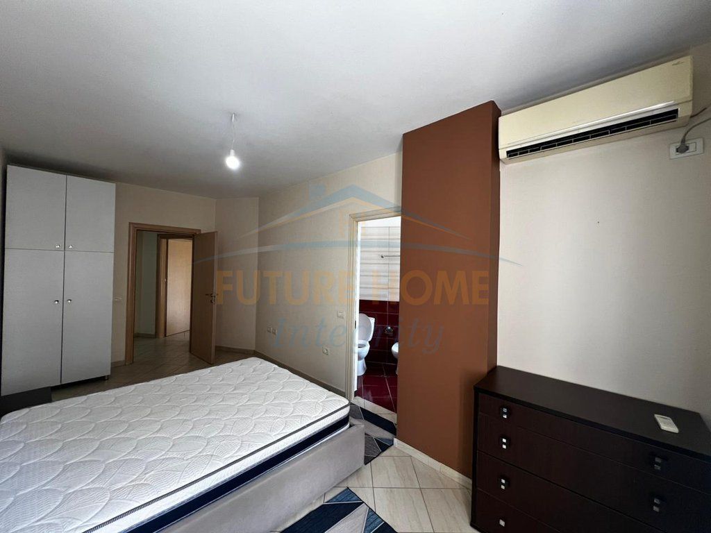 Qera, Apartament 2+1+2, Unaza e Re, Tiranë.