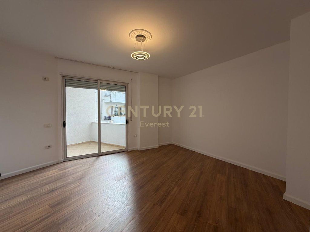 FRESKU, SELLING APARTMENT 2+1+2