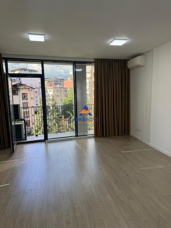 OFFICE FOR RENT 77M2 "LAKE VIEW, ARTIFICIAL LAKE" 100,000 LEKE