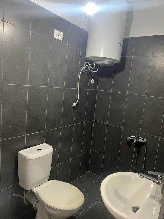 Casa 1+1 in affitto a Selite