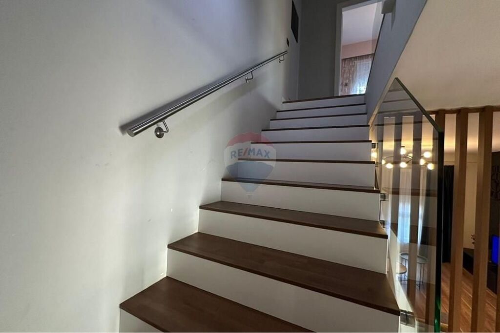 For rent 1+1 at Dritan Hoxha Street.