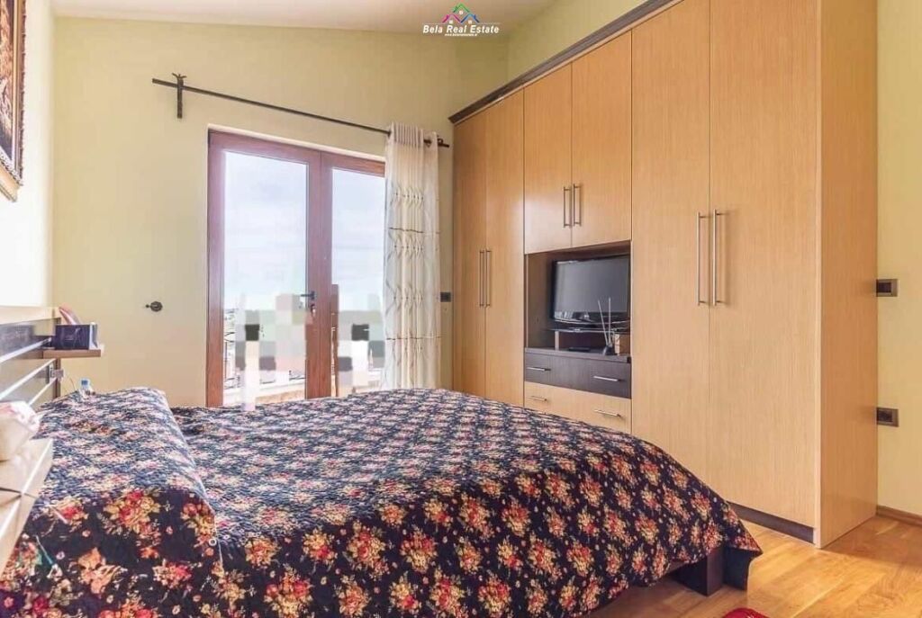 Villa a 3 piani in affitto a Shkoze (ID BV22631) Tirana