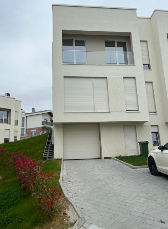 Villa in Affitto – Residenza ABA