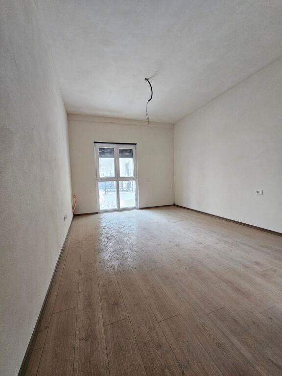 OCCASION! SAUK PORTA TIRANA APARTMENT FOR SALE 2+1+2 WC+WARDROBES