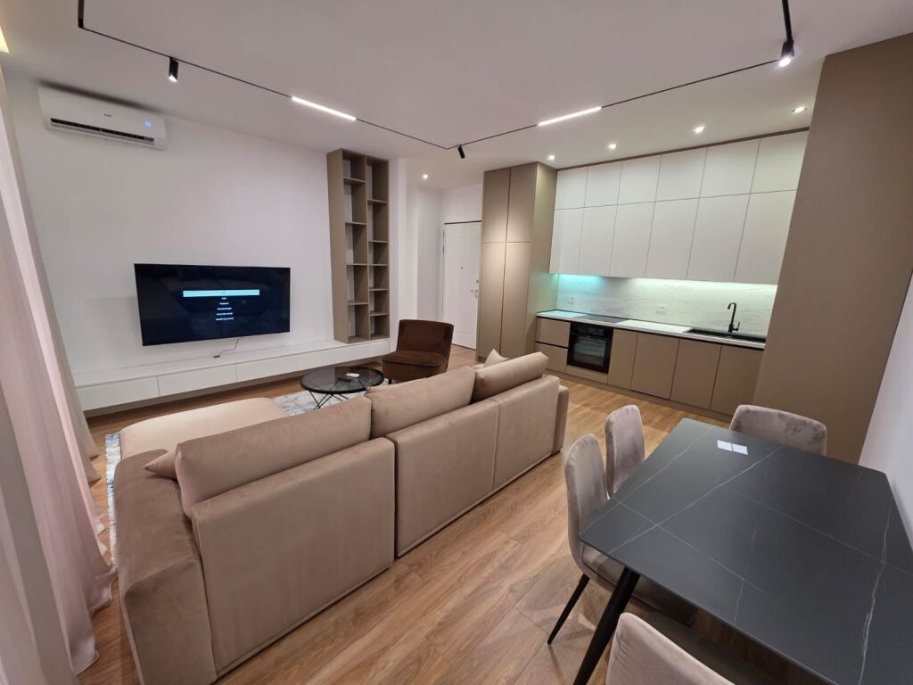 Super luxury apartment at the Delijorgji Complex!