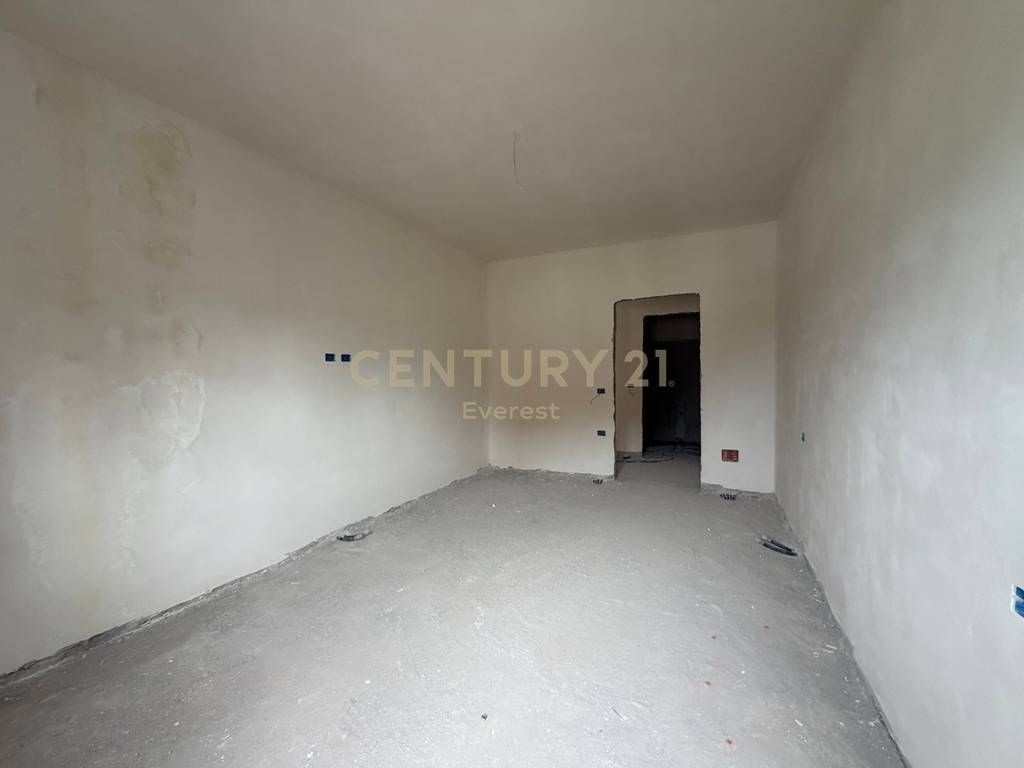 PASKUQAN, VENDIAMO APPARTAMENTO 1+1 83,000 € Sup. Totale  75m2
