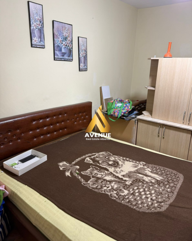 SHITET APARTAMENT 2+1 – LAPRAKË, PRANË KMY, TIRANË