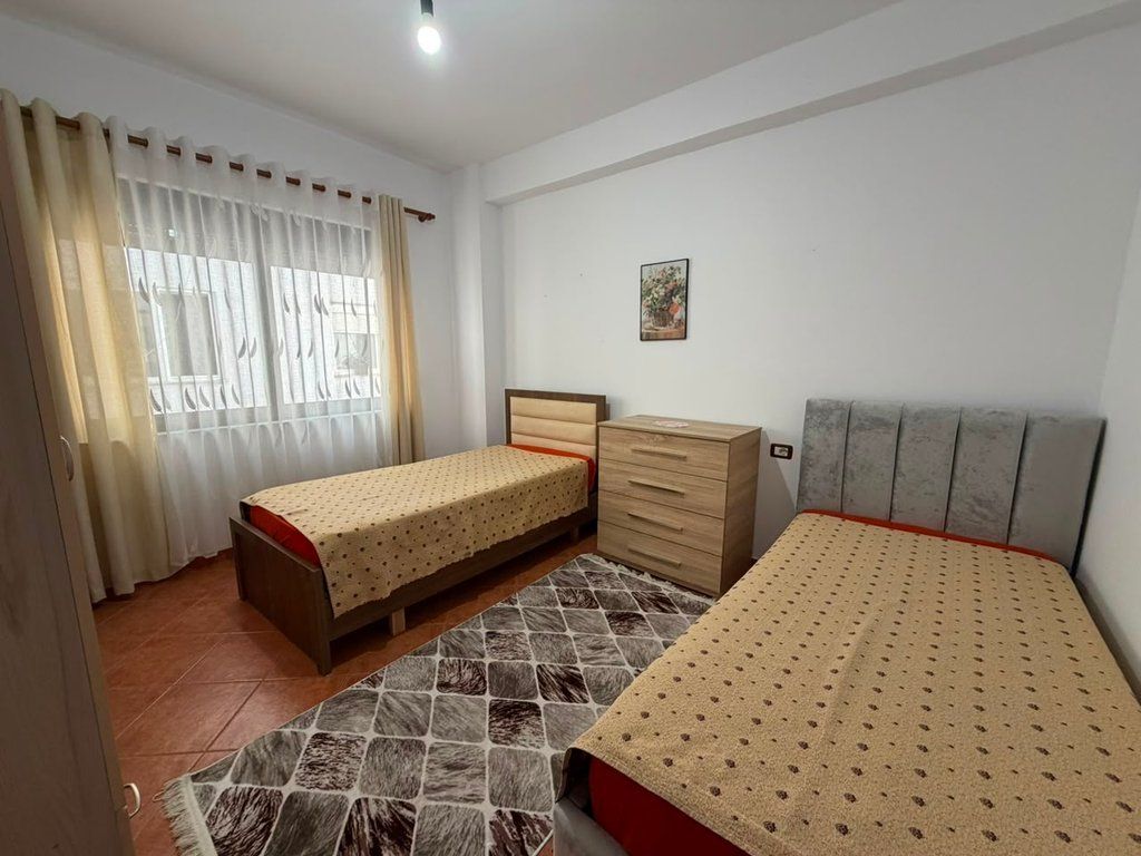 Shitet, Apartament 2+1, Yzberisht, Tiranë.