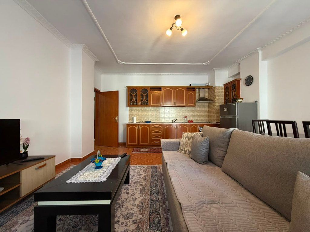Shitet, Apartament 2+1, Yzberisht, Tiranë.