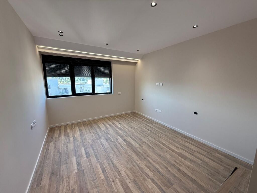 OFFICE SPACE FOR RENT AT URBAN GATE ASTIR
