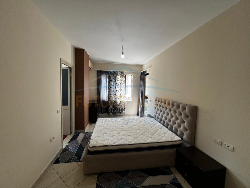 Qera, Apartament 2+1+2, Unaza e Re, Tiranë.