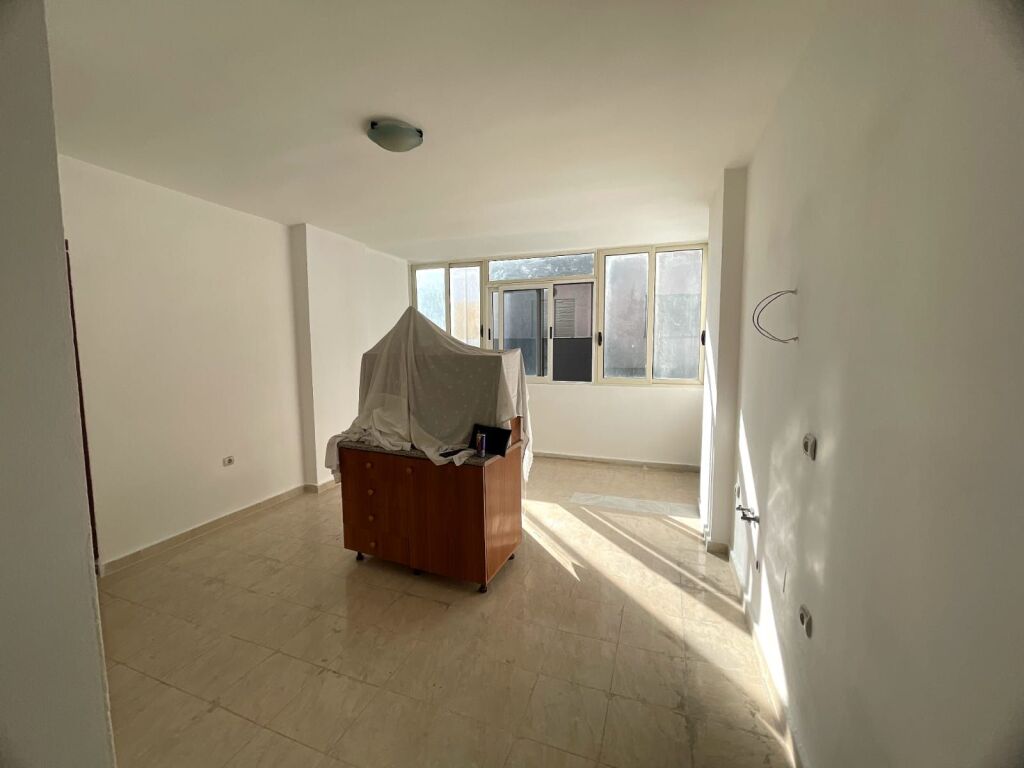 Shitet, Apartament 1+1, Në Plazh Iliria,Durres