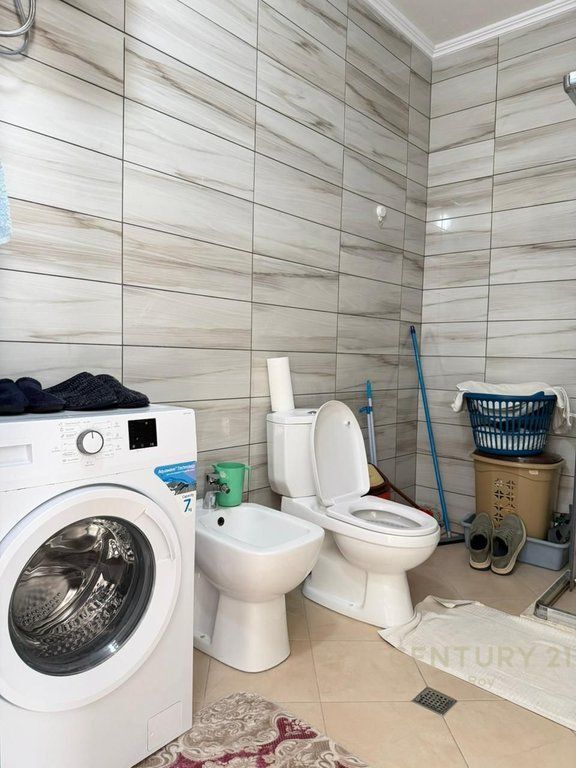 APARTAMENT 1+1 PER SHITJE NE QENDER TE GOLEMIT!!!