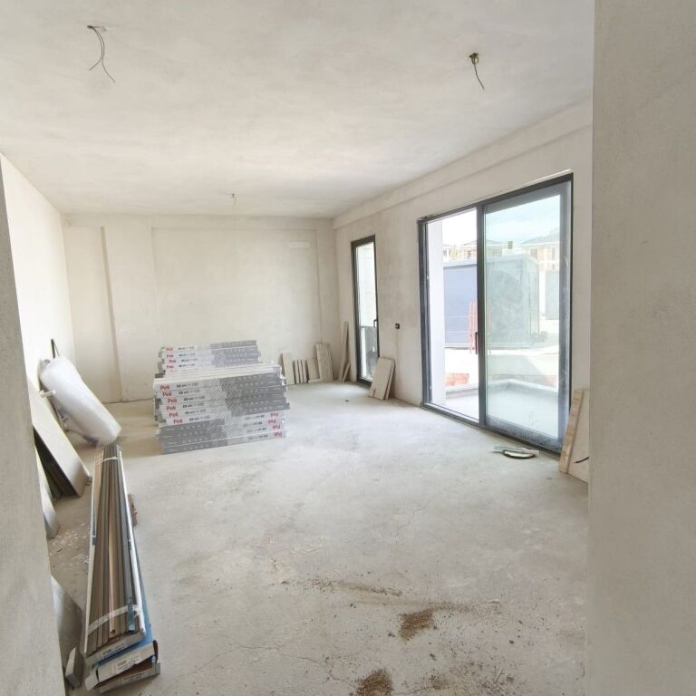📍 Maison De La Terre, Mjull-Bathore, Tiranë 🏡 Apartament 3+1+2 + Verandë për shitje
