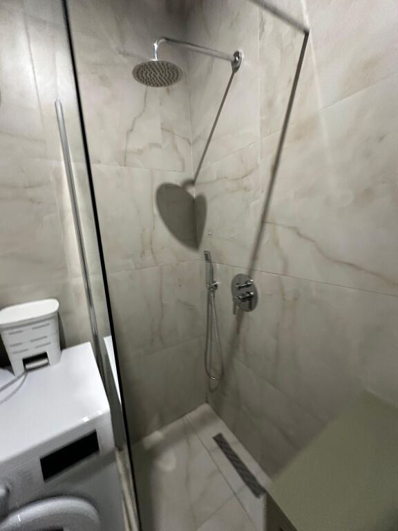🏡 Shitet Apartament 1+1 + Ballkon 📍 Mangalem, Ali Demi