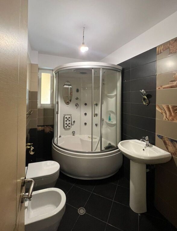 🏡 Shitet Apartament 2+1 – Ish Fusha e Aviacionit