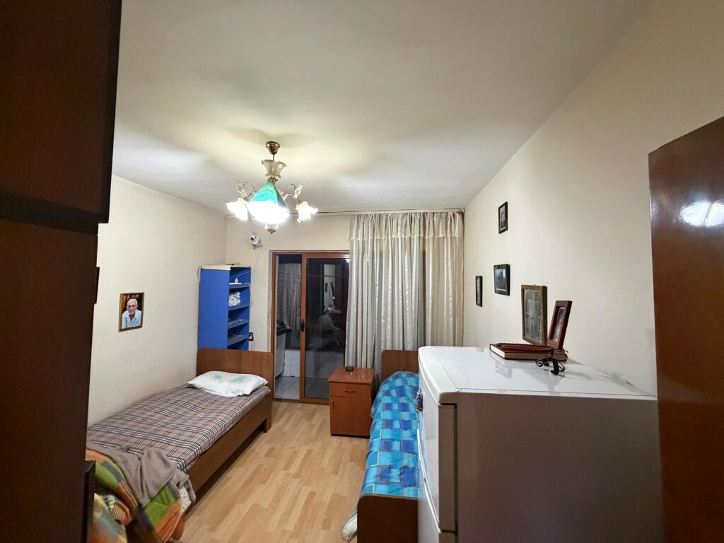 Shitet Apartament 1+1 te Spitali ne Durres !