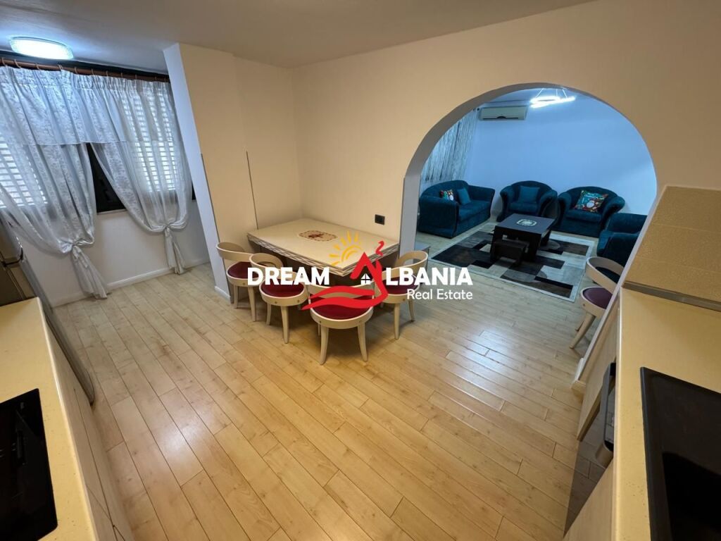 2+1 Apartment for Sale on Elbasan Street near the Ballet School in Tirana (ID 4129569)