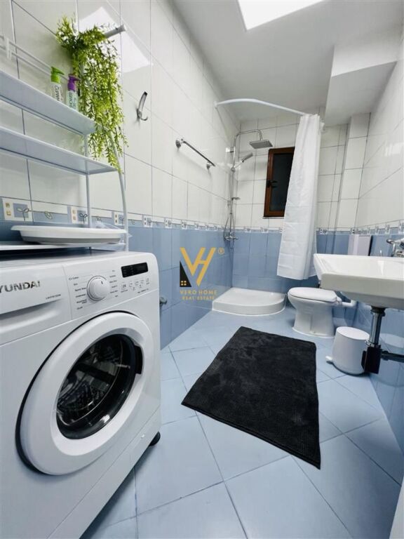 SHITET APARTAMENT 1+1+BLK TEK STADIUMI DINAMO 206.000 EURO