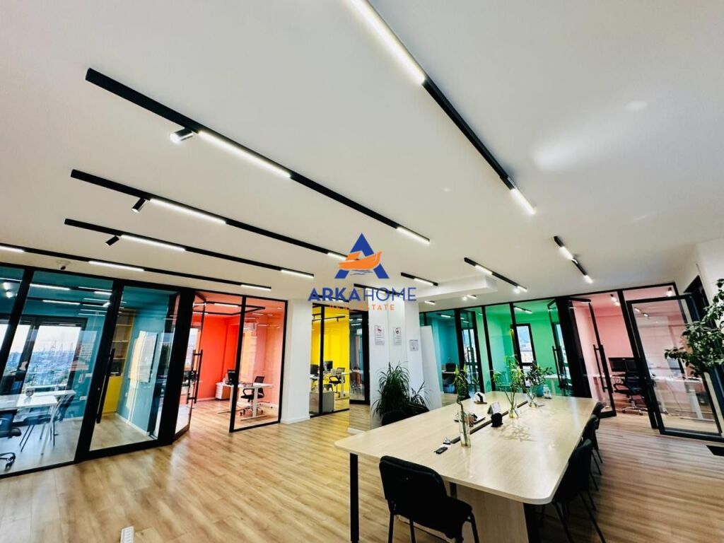 LOCALE UFFICIO IN AFFITTO 220M2 "NUOVO BOULEVARD" 1700 EURO