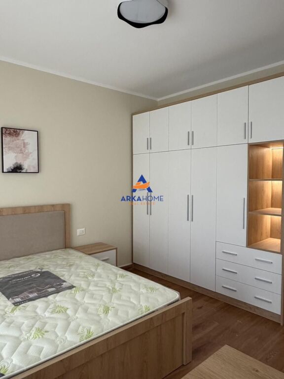 AFFITTASI APPARTAMENTO 1+1+BALCONE "VIA DRITAN HOXHA, COMPLESSO AURA" 550 EURO
