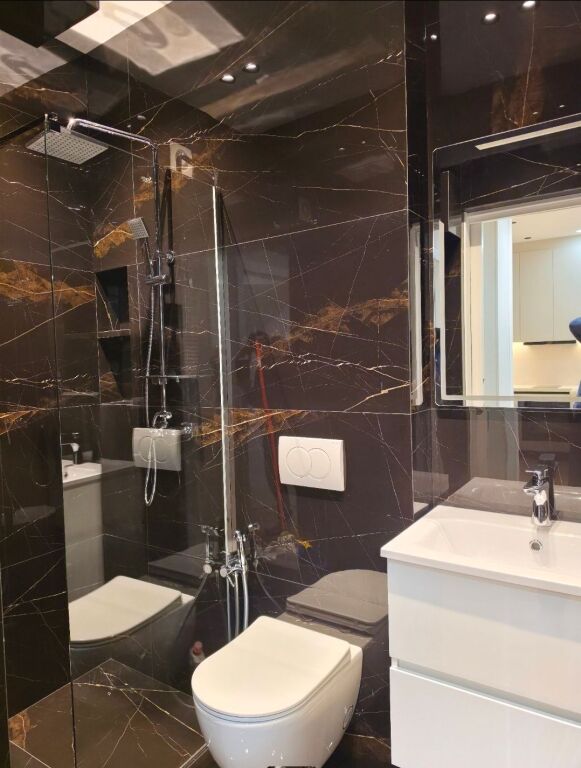 Qera apartament 1+1 Pallatet agimi- bllok