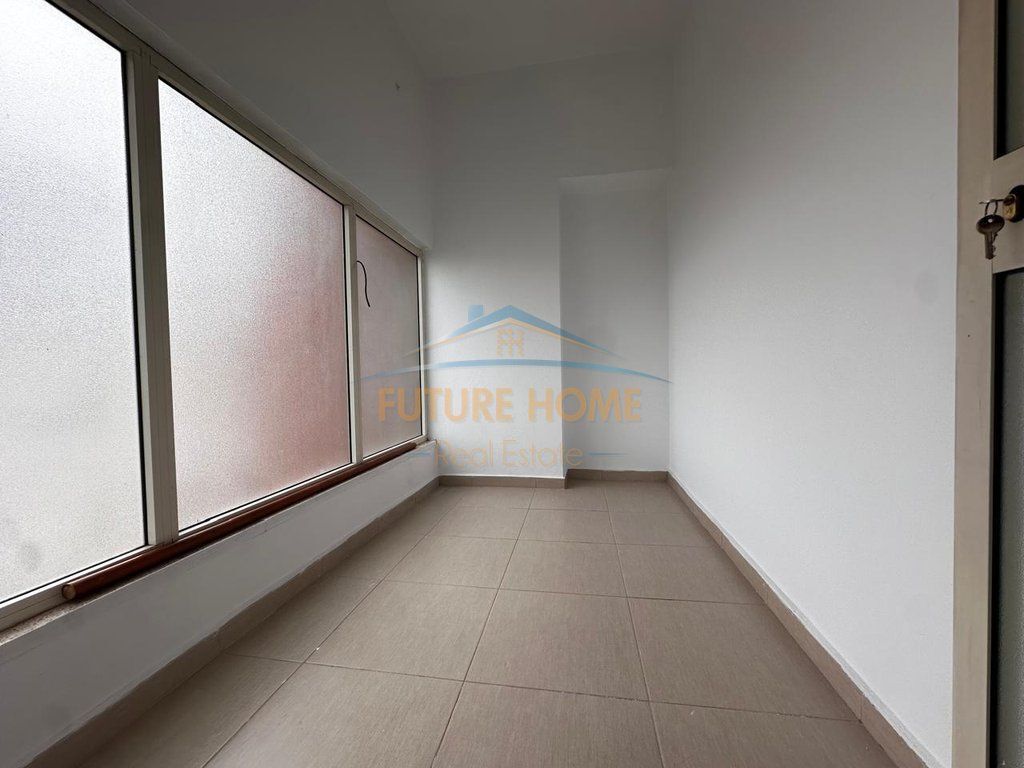 Shitet,Apartament 2+1, Unaza e Re, Tiranë