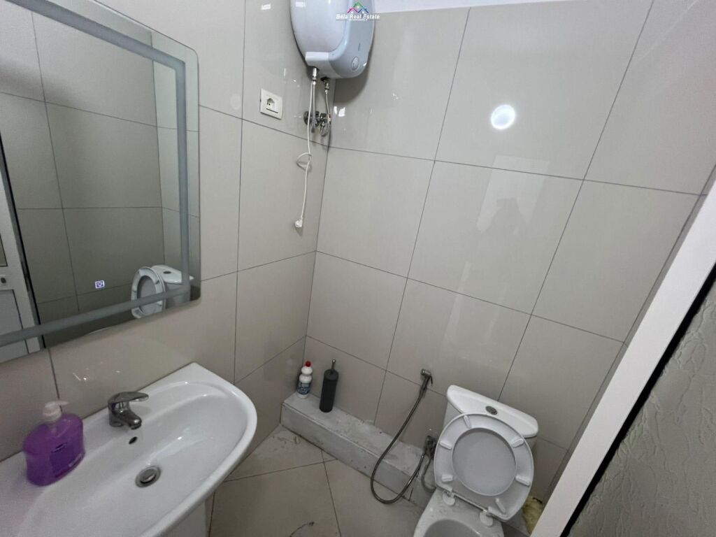 Ufficio in Affitto a Astir (ID BZ2965) Tirana