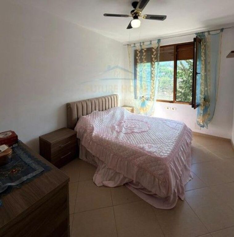 For sale, 2+1 Apartment Fresku, Tirana  