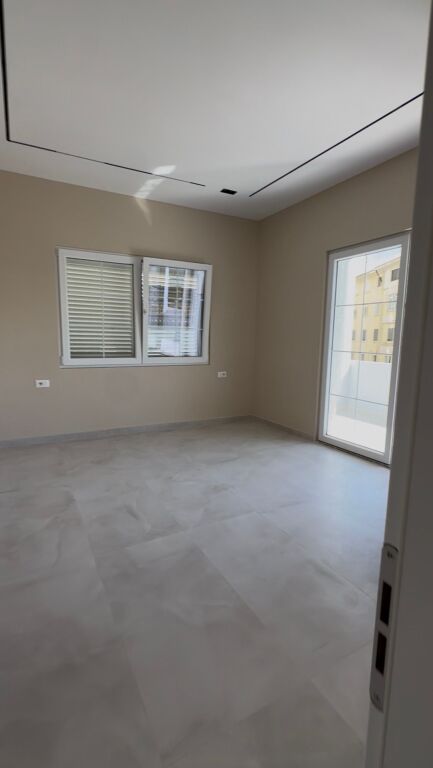 Locale Commerciale in Affitto a Durazzo !