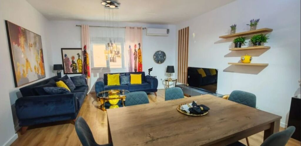 APPARTAMENTO IN AFFITTO 2+1 COMUNE DI PARIGI 95.000 LEKE FH-74371