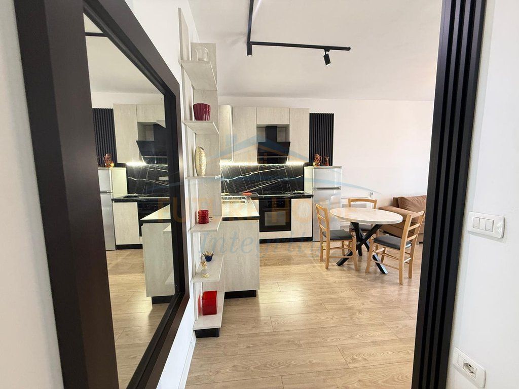 Qera, Apartament 1+1, Ali Demi, Tiranë.