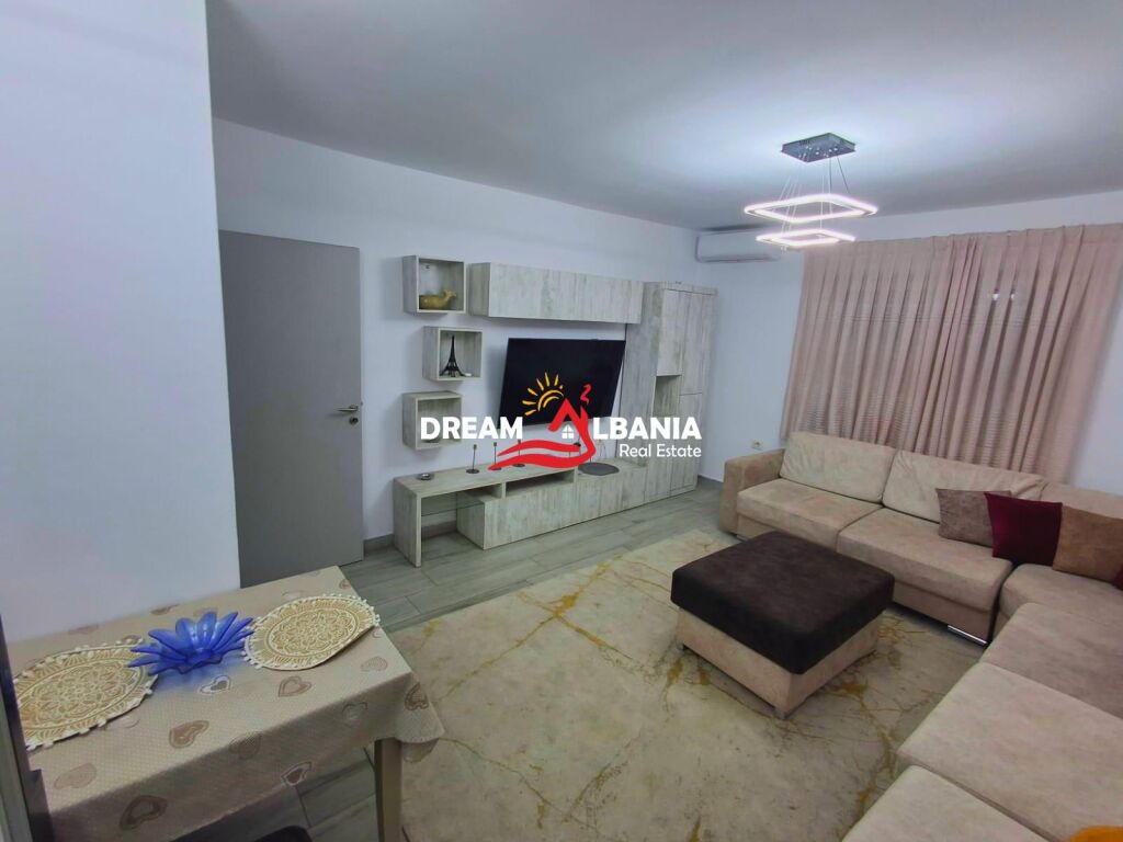 Apartment 2+1 for rent on Elbasanit Street near the Ballet School (ID 4229497)
