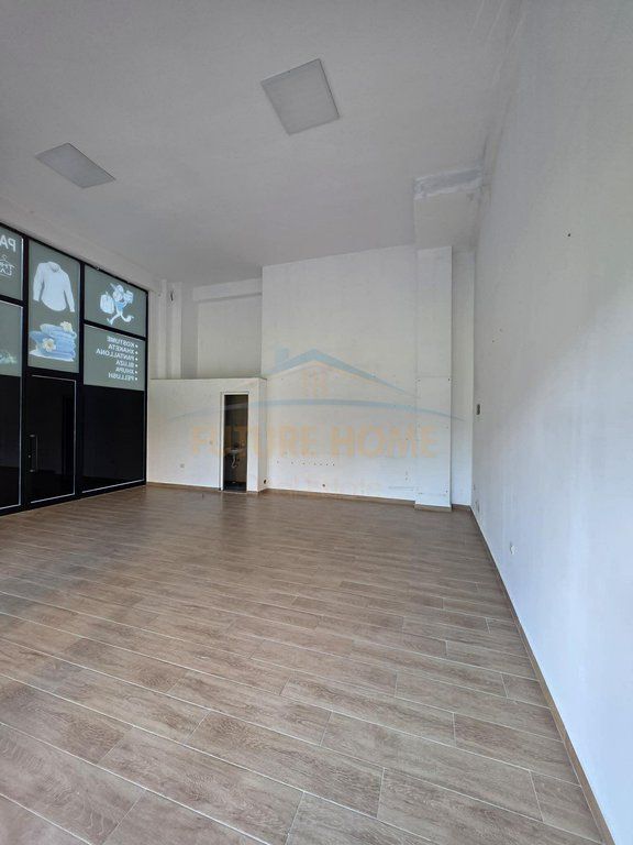 Affitto, Locale Commerciale, Villa L 2, Nuovo Anello