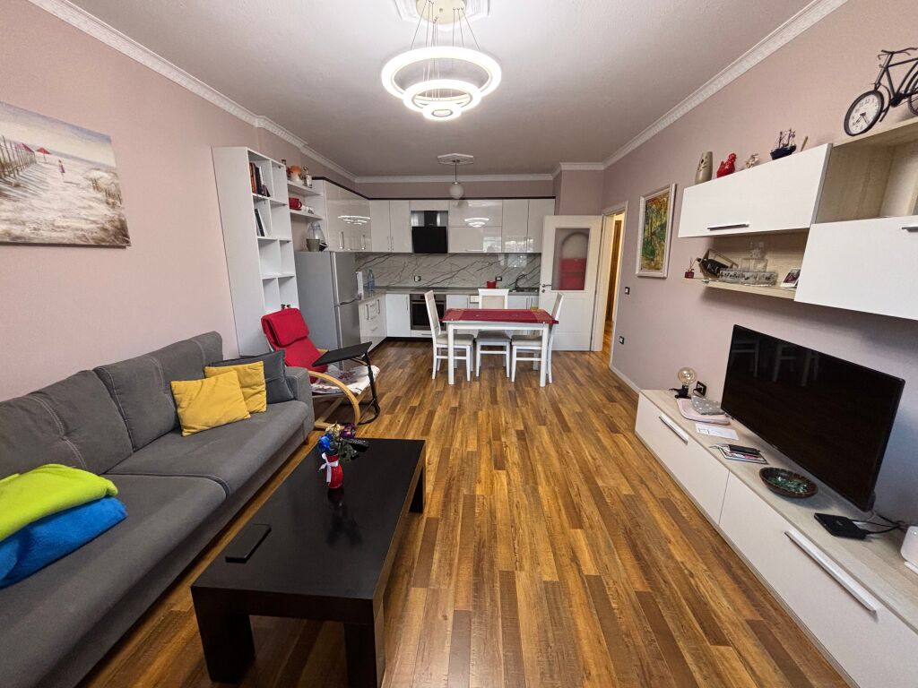 Apartament 1+1 Me Qira Prane Ambasades Amerikane