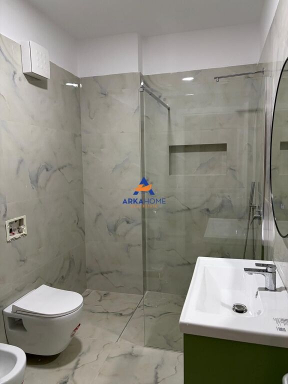 AFFITTASI APPARTAMENTO 1+1+BALCONE "VIA DRITAN HOXHA, COMPLESSO AURA" 550 EURO