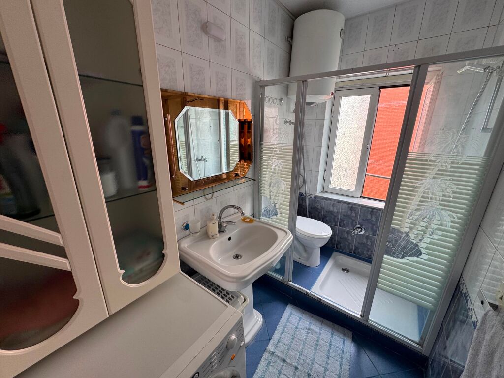 Rent apartment 2+1, Near the University of Medicine, Dibra Street 50000 lek